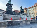 Kerzen am Erzherzog-Johann-Brunnen © Stadt Graz/Tatschl Kerzen am Erzherzog-Johann-Brunnen