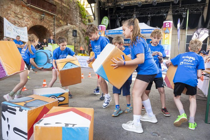 Kinder bei der Safety Tour